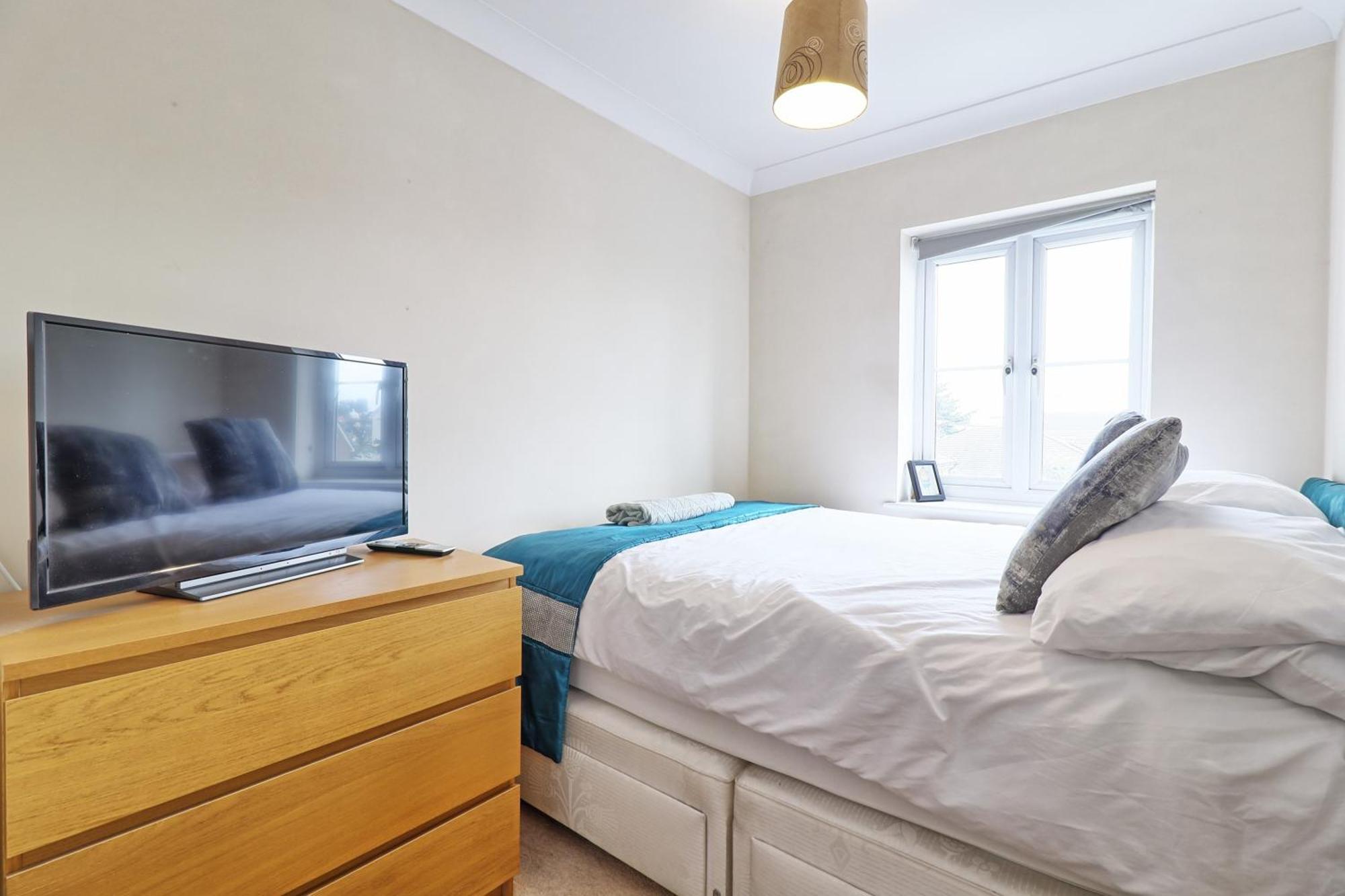 By Buildersbeds - Paignton House 4 Bedrooms Harold Wood Buitenkant foto