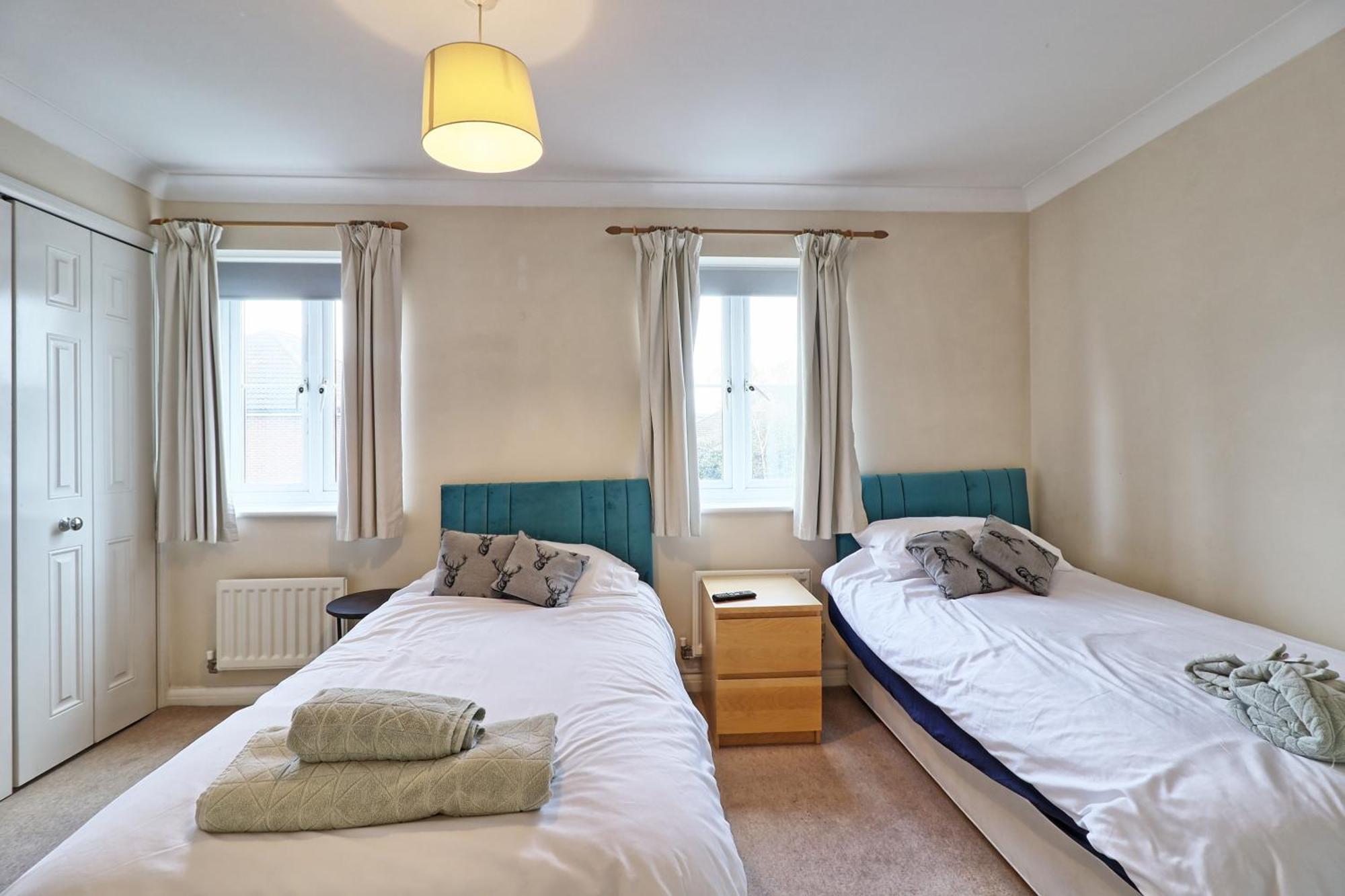 By Buildersbeds - Paignton House 4 Bedrooms Harold Wood Buitenkant foto