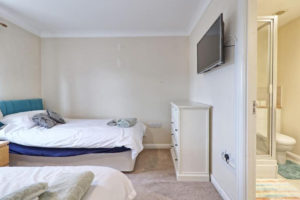 By Buildersbeds - Paignton House 4 Bedrooms Harold Wood Buitenkant foto